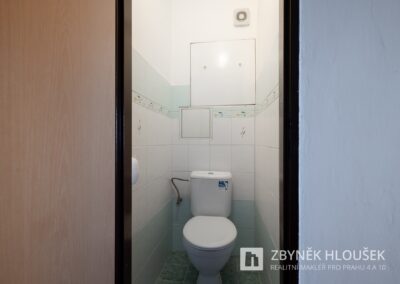 Prodej bytu 2+KK/L, Praha 4 - Háje, ul. Stříbrského
