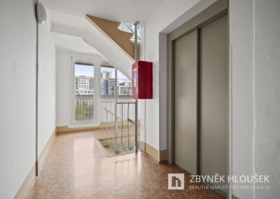 Prodej bytu 2+KK/L, Praha 4 - Háje, ul. Stříbrského