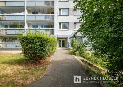 Prodej bytu 2+KK/L, Praha 4 - Háje, ul. Stříbrského